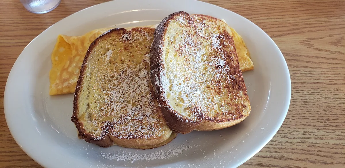 Mexicanada Omlette & French Toast