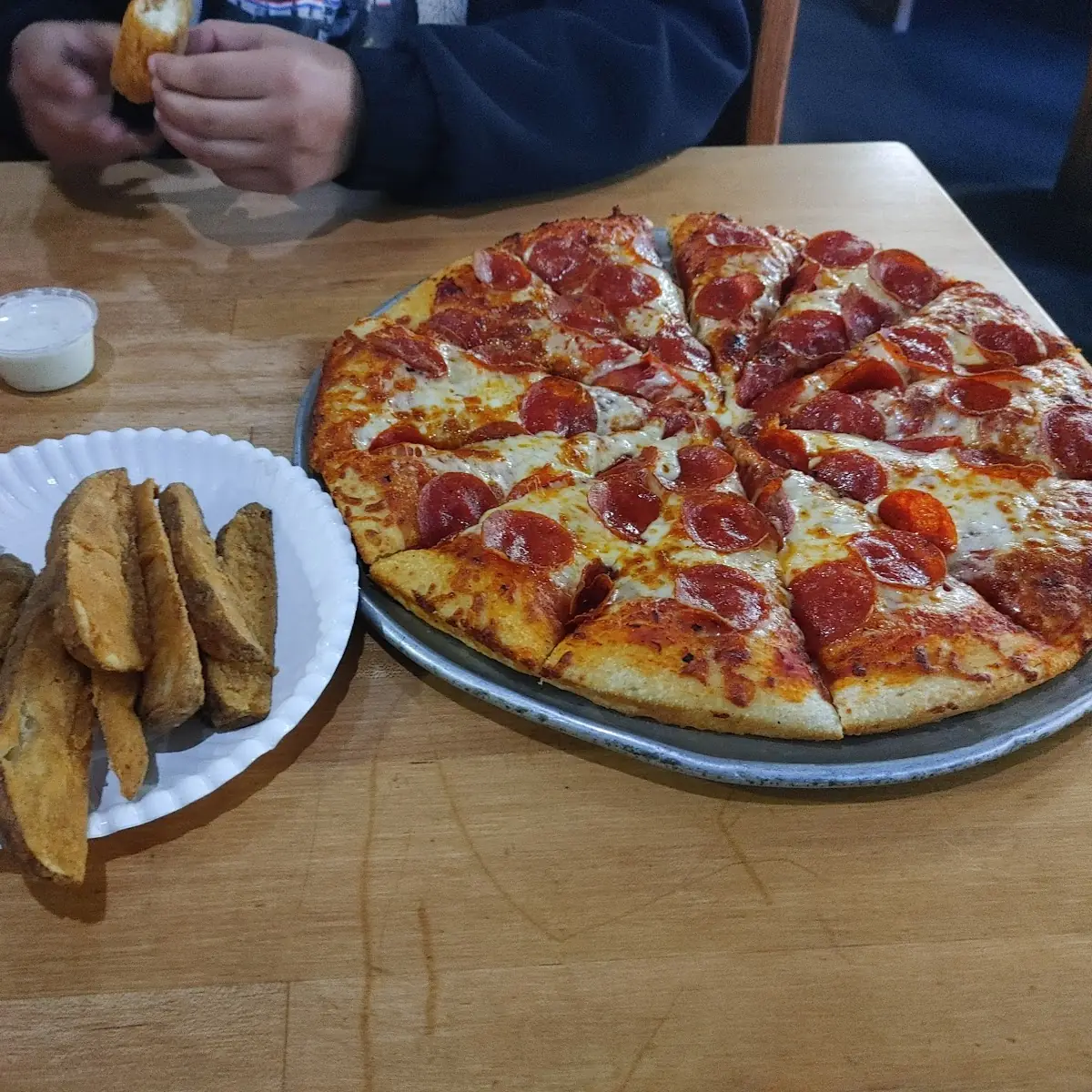 Pizza & Wedges