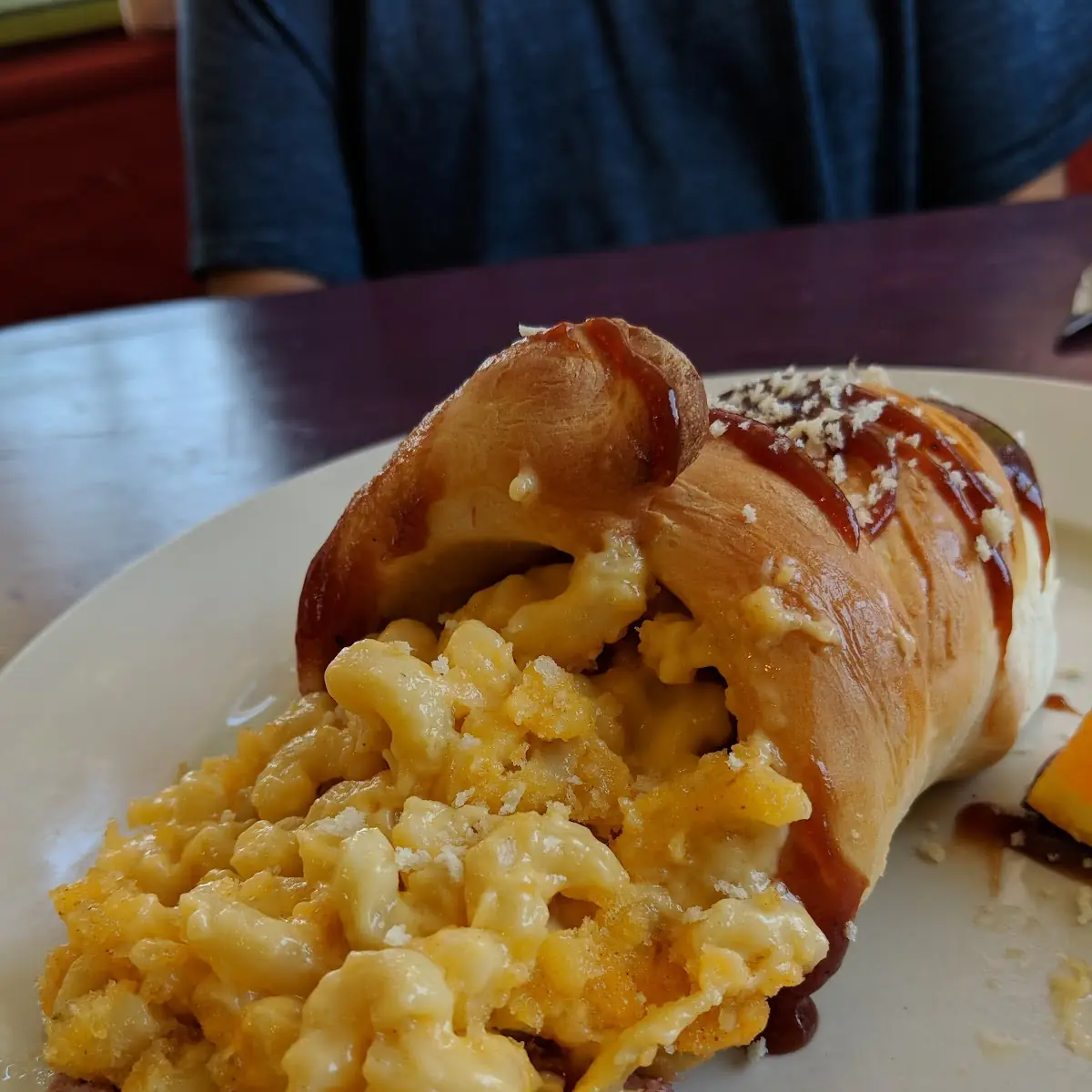 Pulled Pork with Macaroni and Cheese