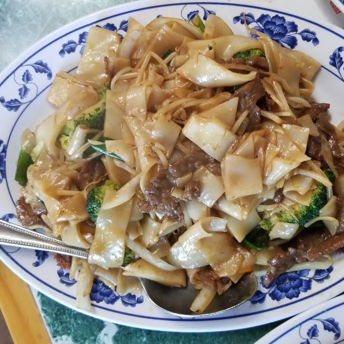 Broccoli Beef Chow Fun