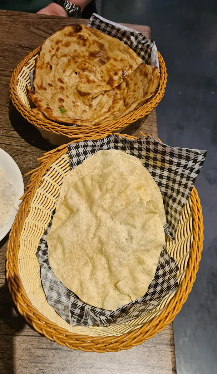 Garlic Naan, Spicy Bite Edge Hill- Best Indian Restaurant in Cairns