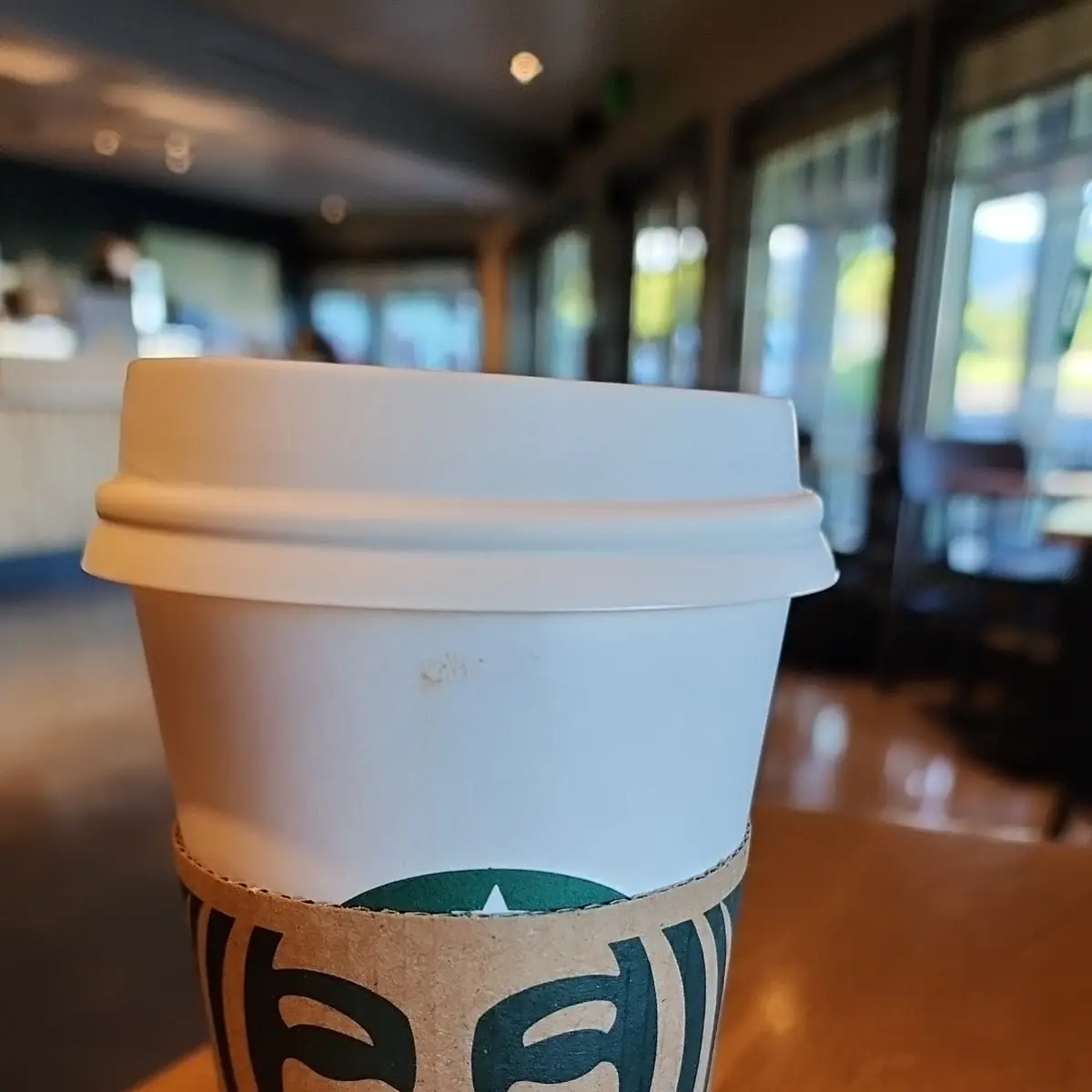 Grande Blonde Espresso Latte with Almond Milk