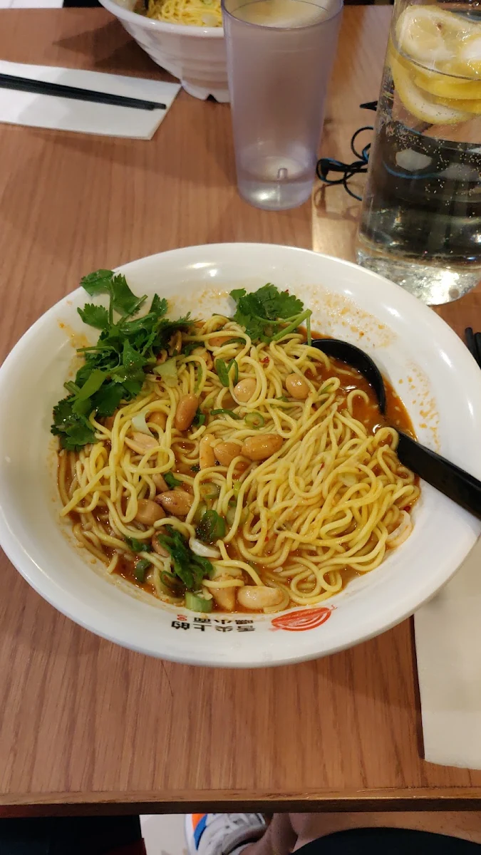 Noodles w House, Hey Noodles (Scarborough)