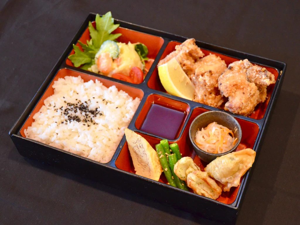 Ume Bento with Tempura, MON JAPANESE BISTRO