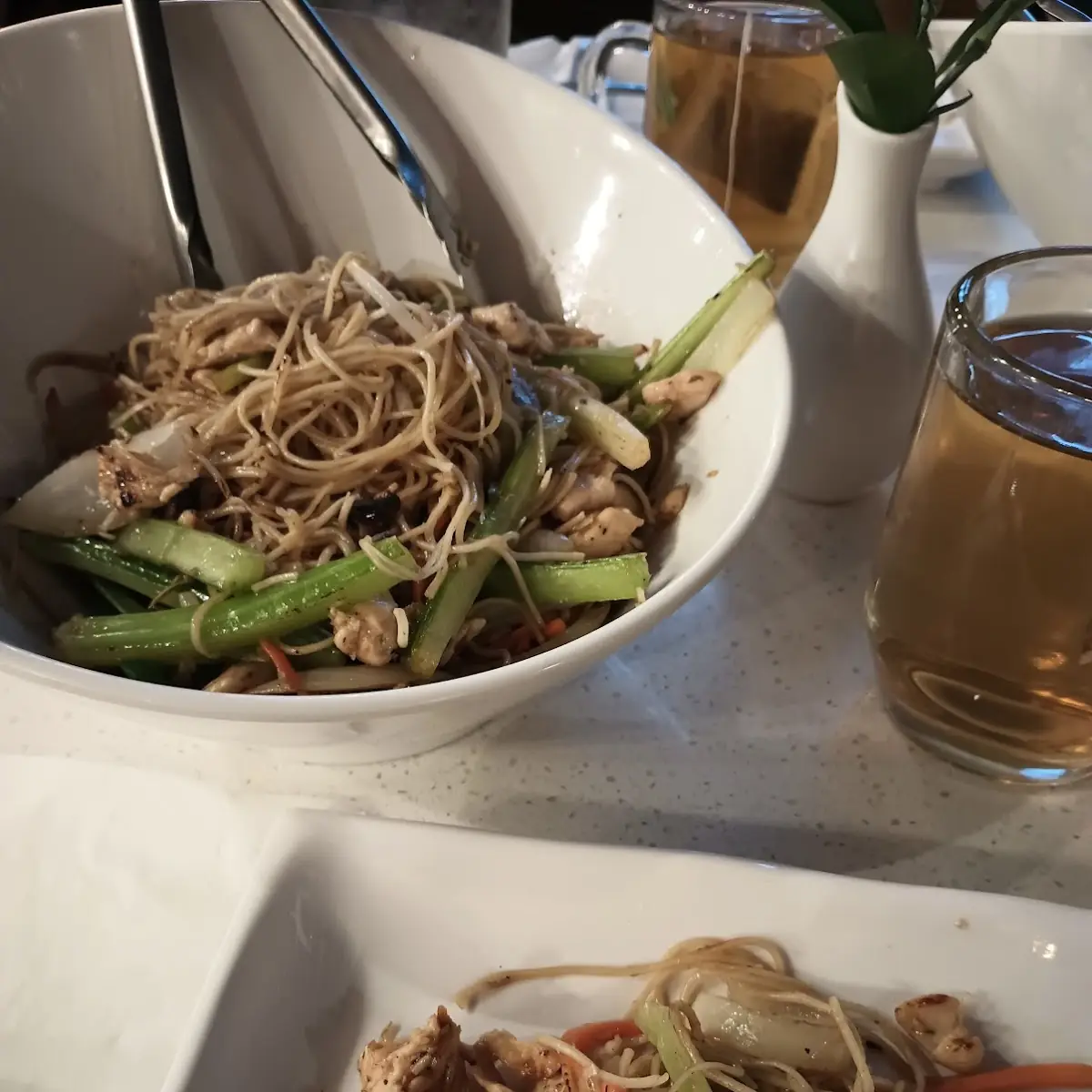 Chicken Lo Mein