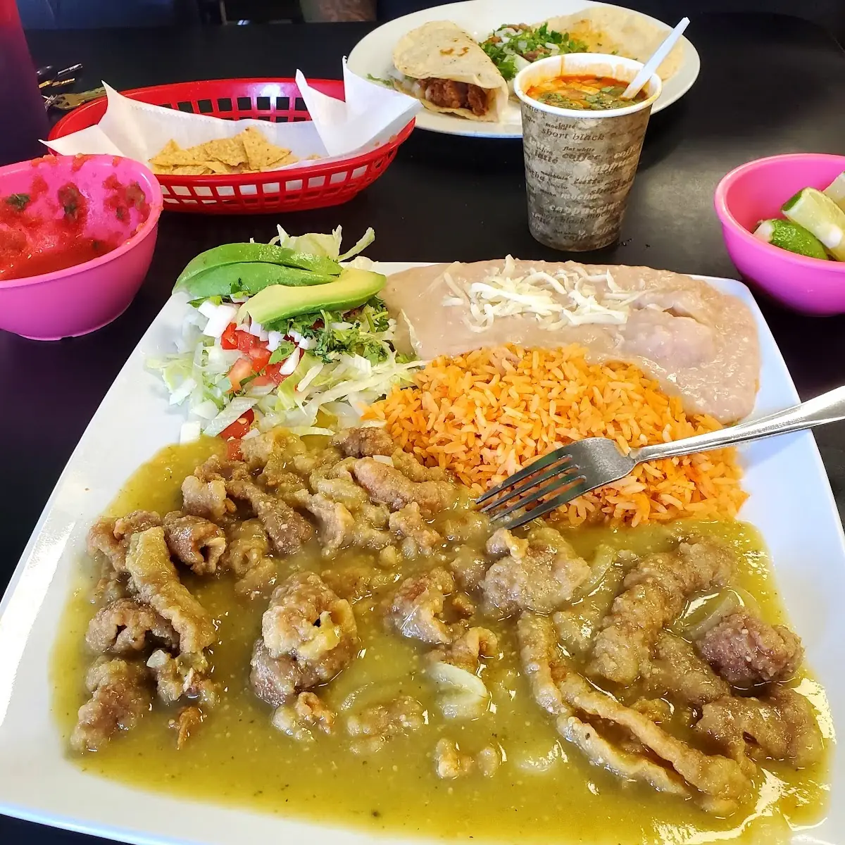 Chicharrón En Salsa Verde