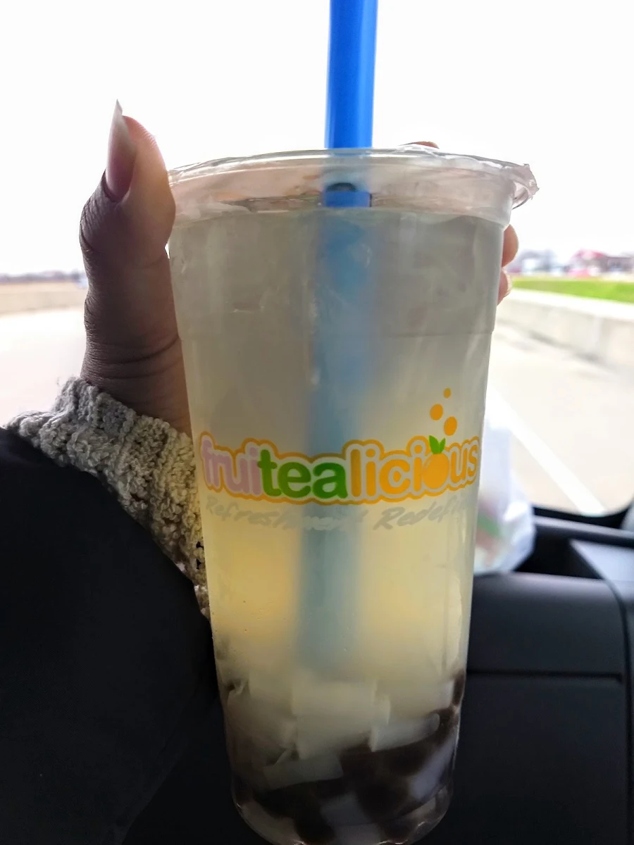 Lychee Lemonade with Tapioca and Lychee Jelly