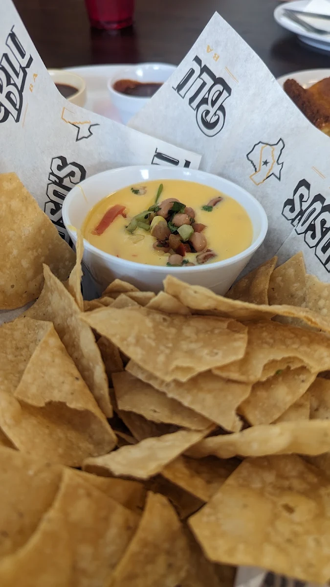 Chips & Queso