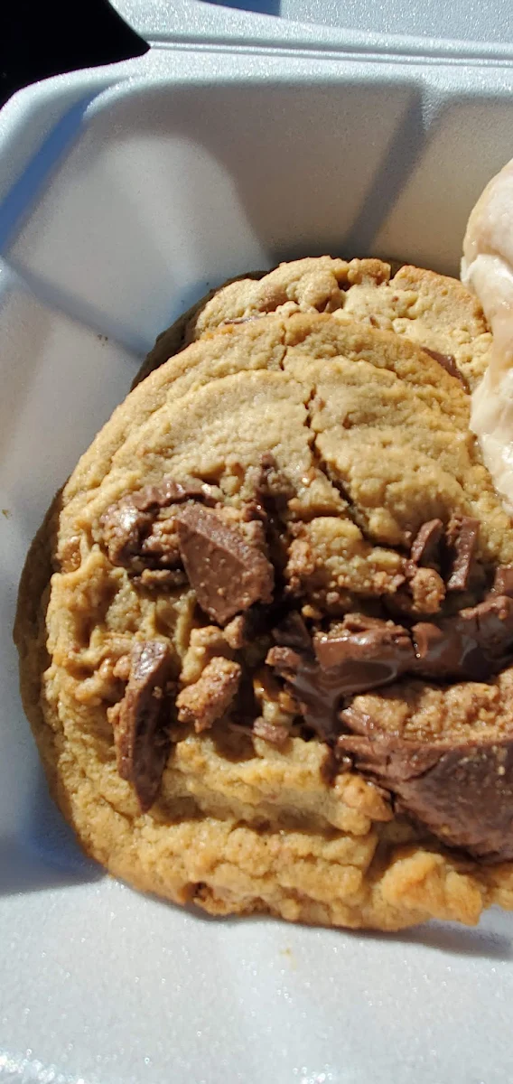 Reese's Peanut Butter Cookie
