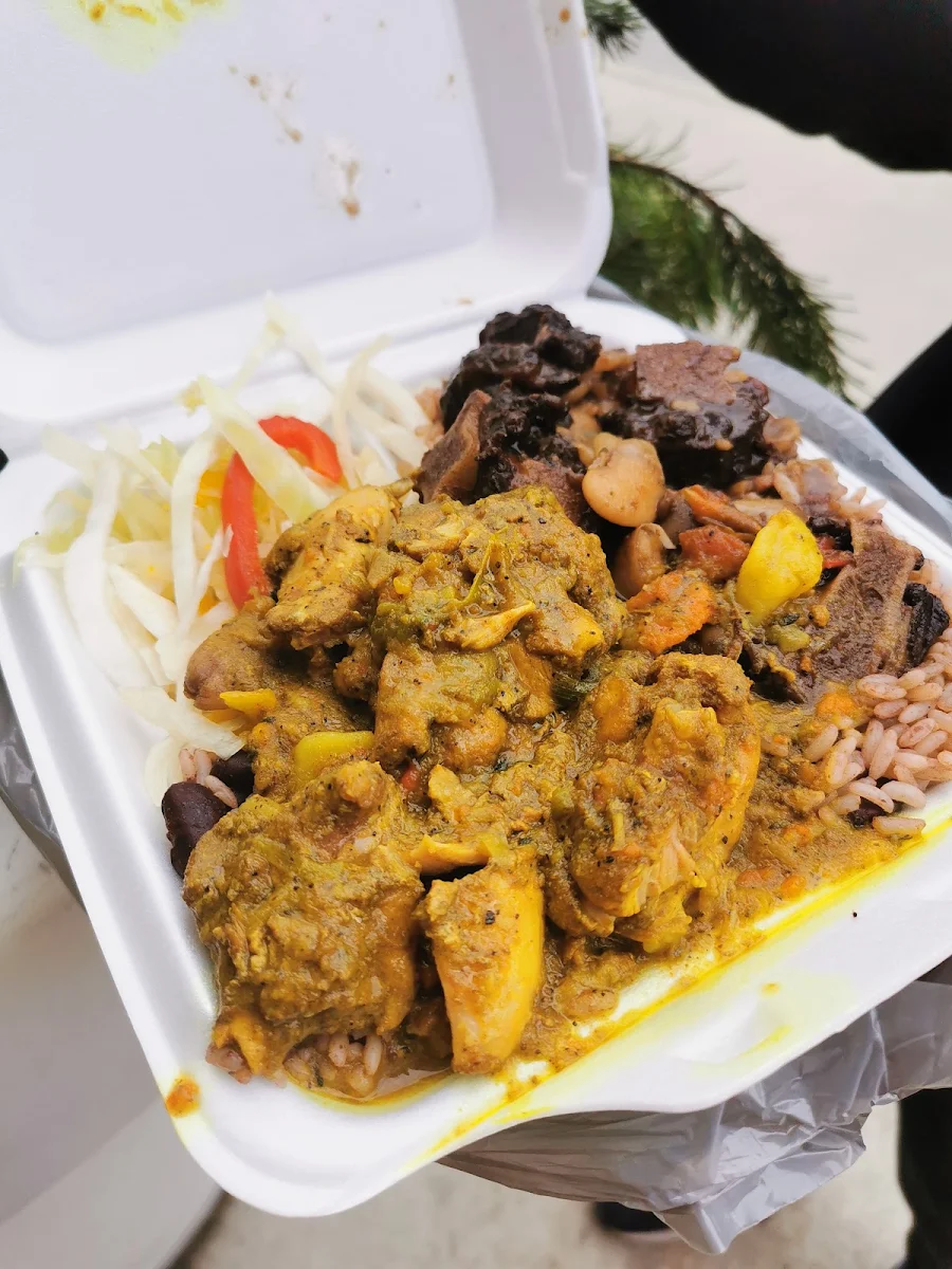 Highlights, Mundys Catering
