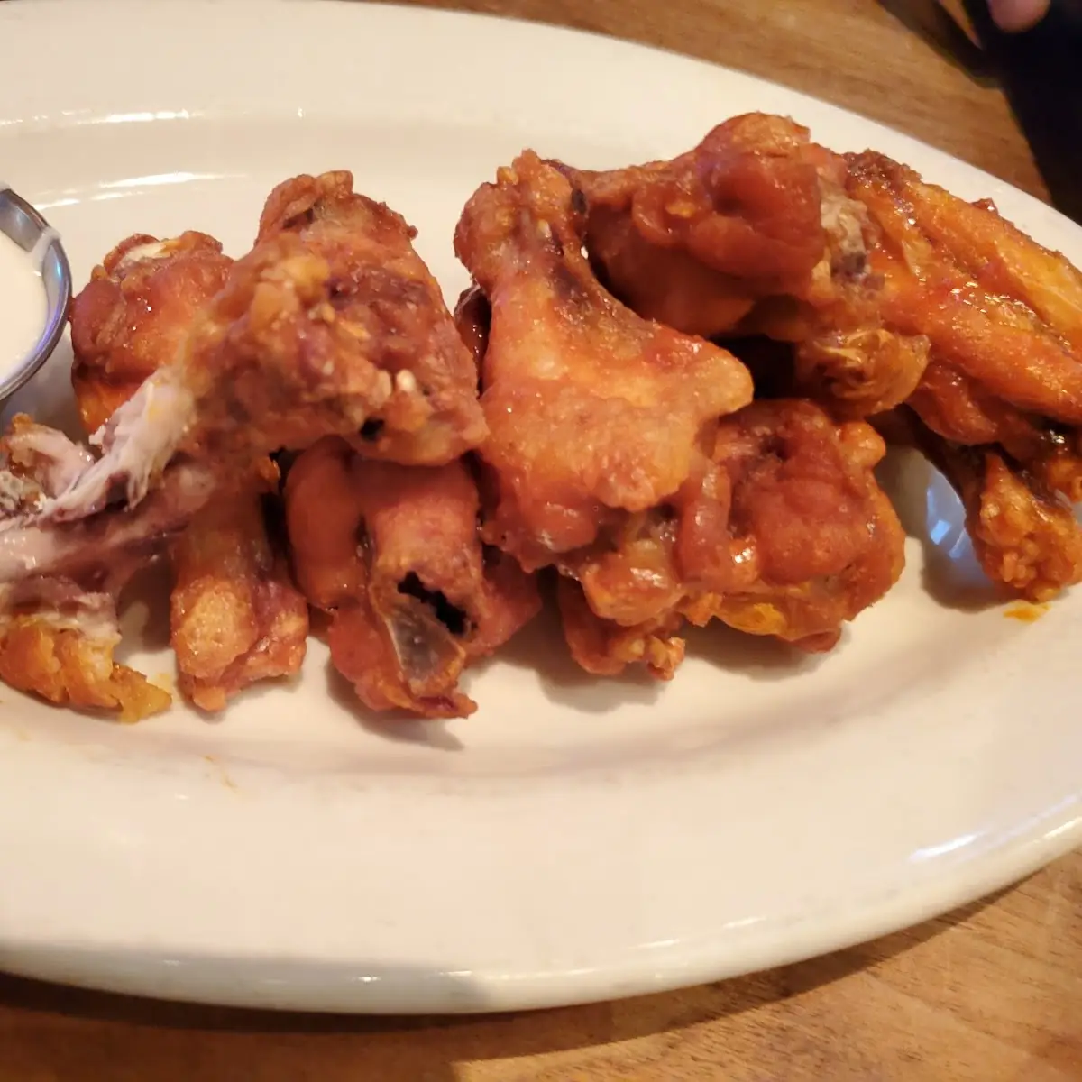 Spicy Hot Wings, Browns Socialhouse