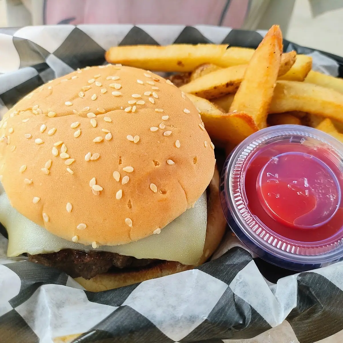 Kids Cheeseburger
