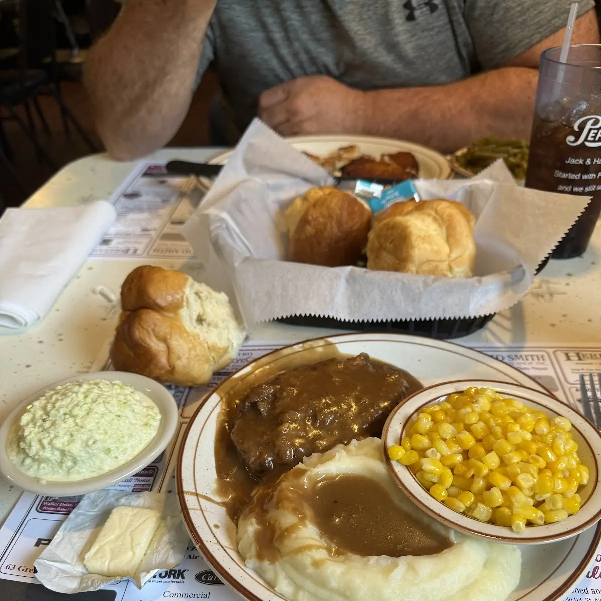 Hot Roast Beef Sandwich with Mashed Potatoes
