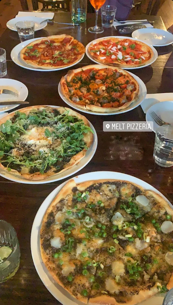 Pizzas, Melt CBD