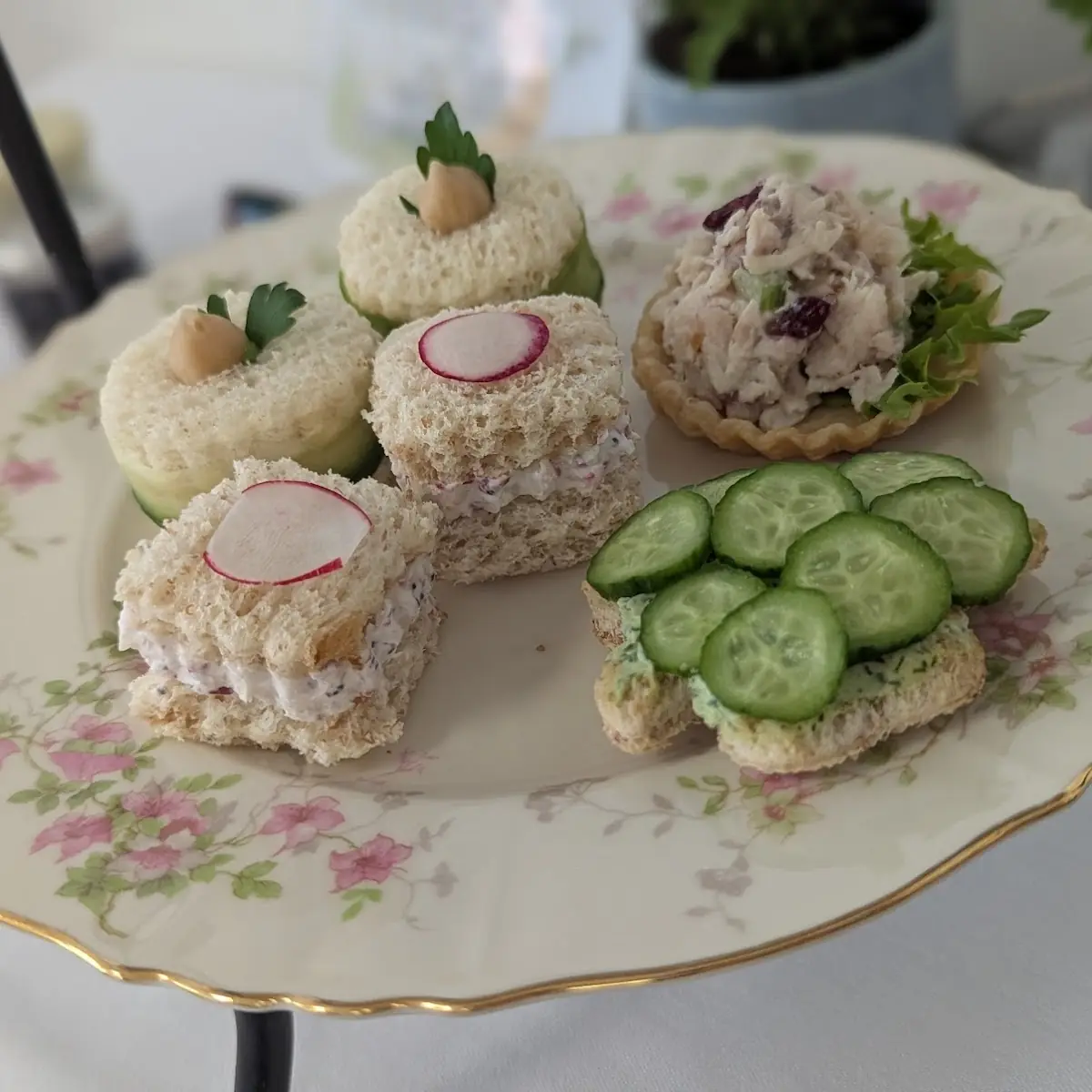 Salad Tea Sandwich