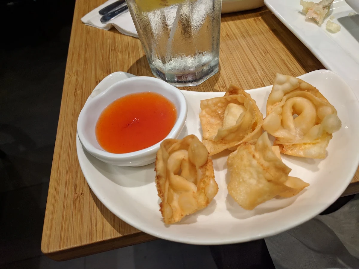 Crab Cheese Wonton 8 PC, Makimono Sushi Bar & Restaurant