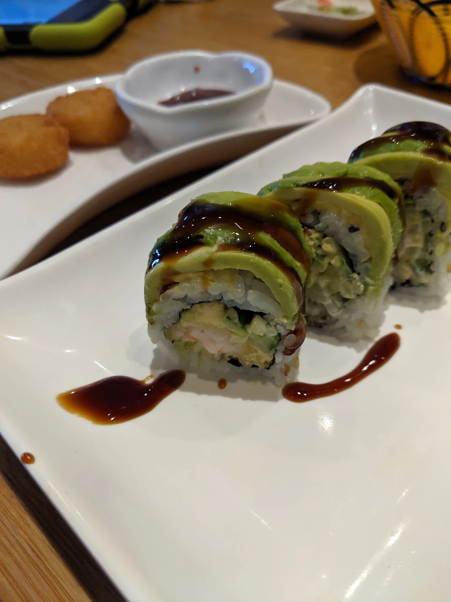 Green Dragon Roll, Makimono Sushi Bar & Restaurant
