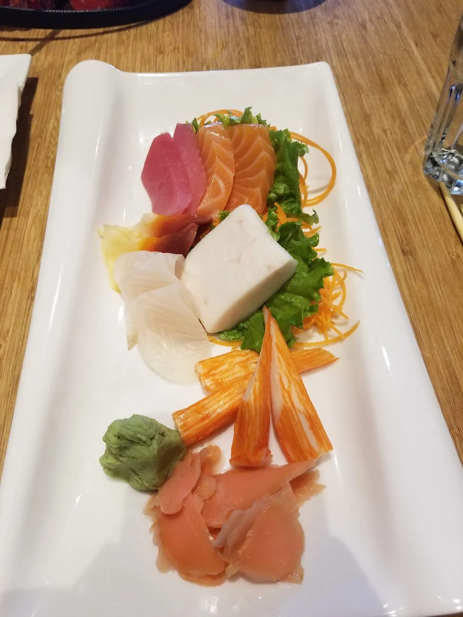 Sashimi Lunch, Makimono Sushi Bar & Restaurant