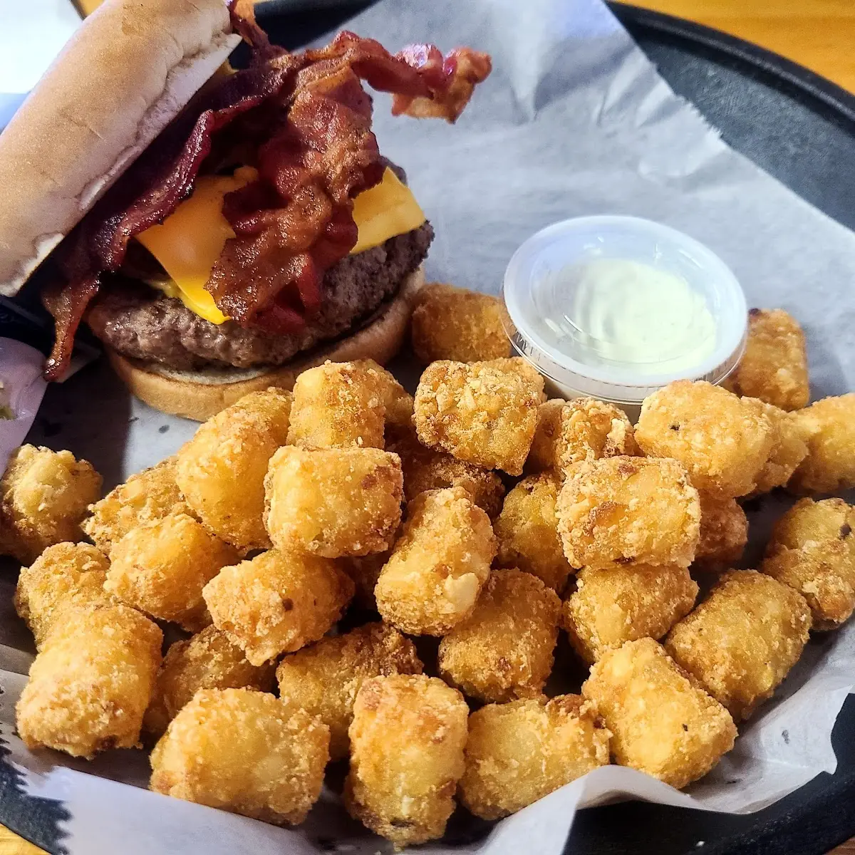 Bacon Mac & Cheese Burger