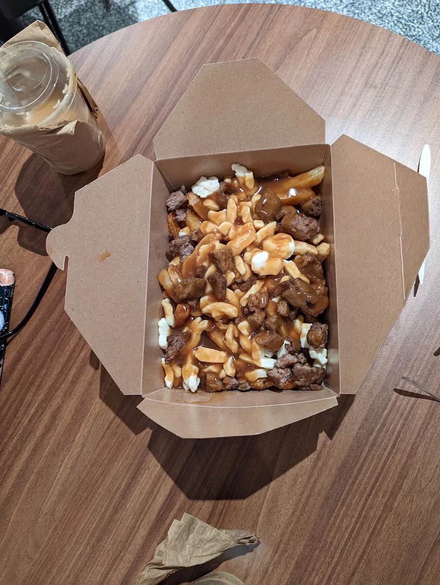 Burger Poutine Large, Chic Choc Burger