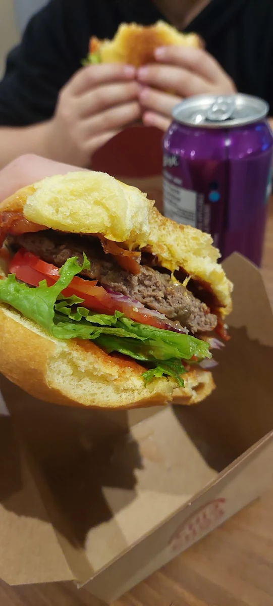 Highlights, Chic Choc Burger