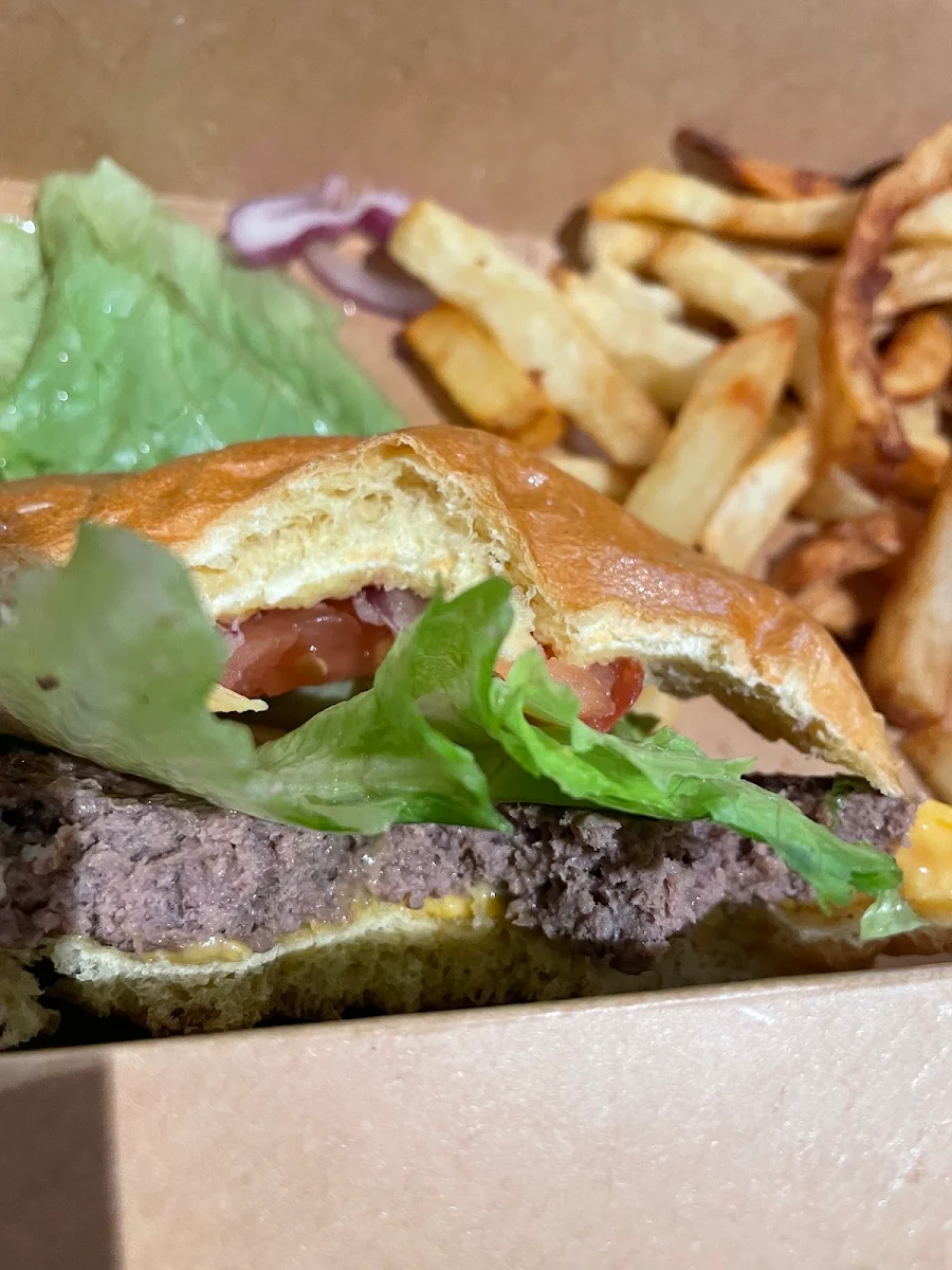 Highlights, Chic Choc Burger