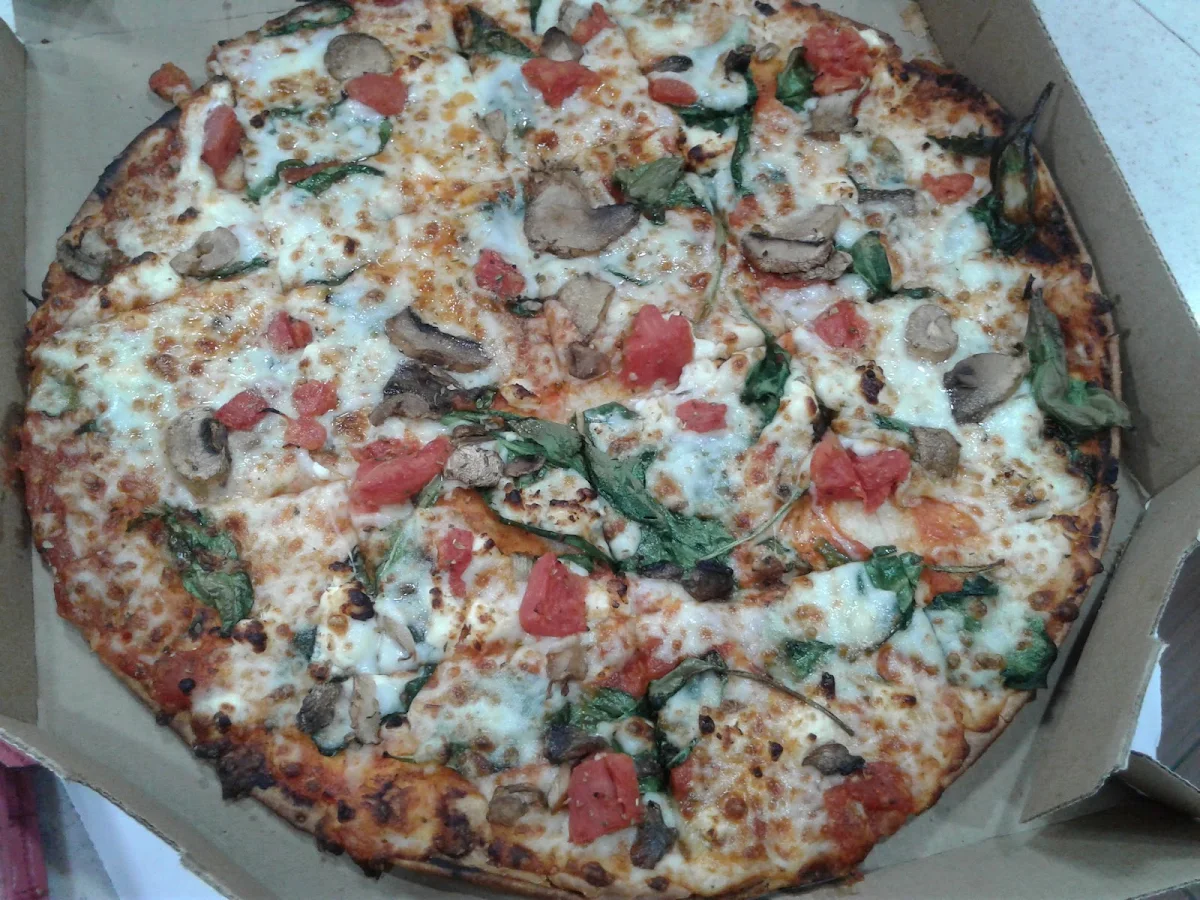 Spinach Mushroom Pizza