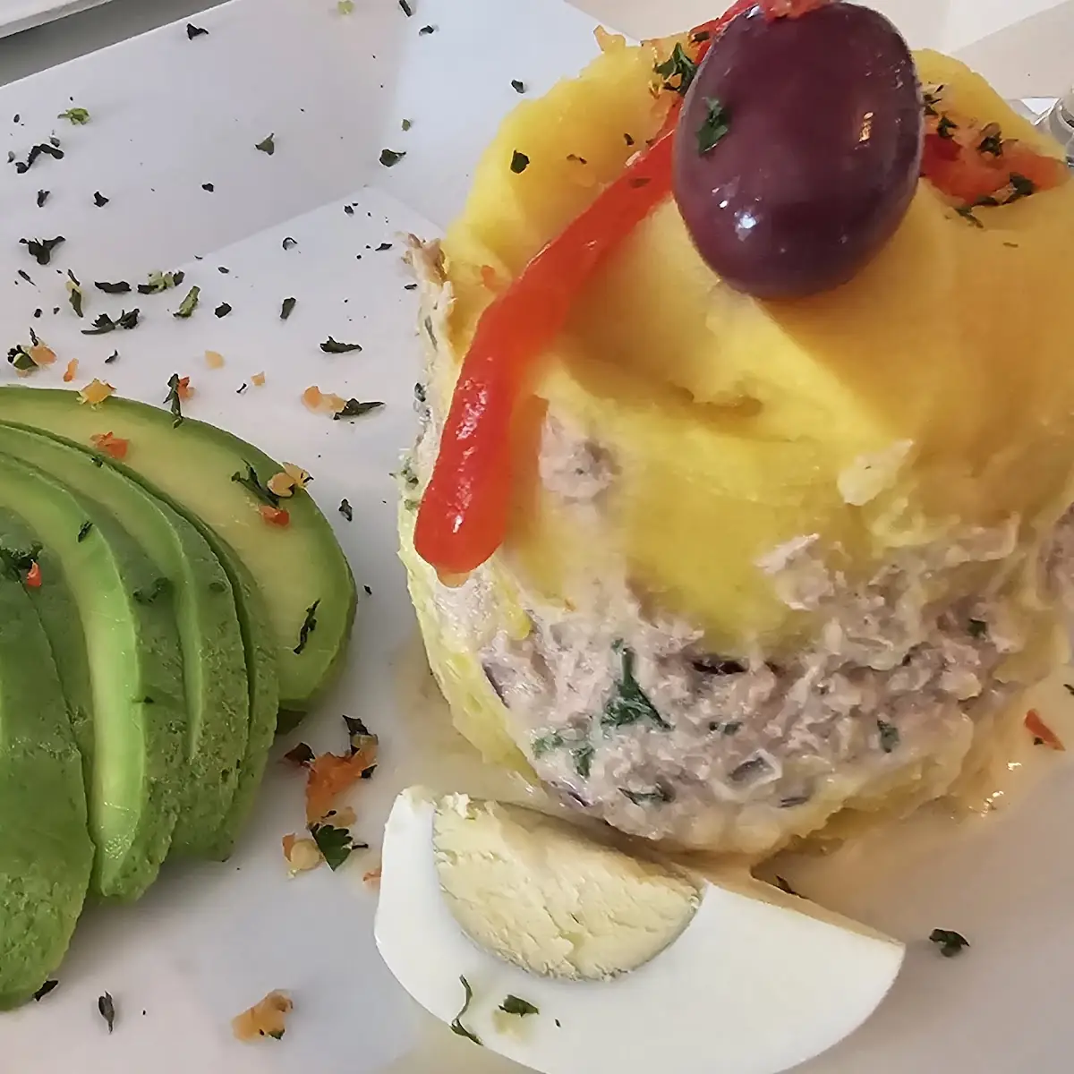 Causa Rellena Con Pollo