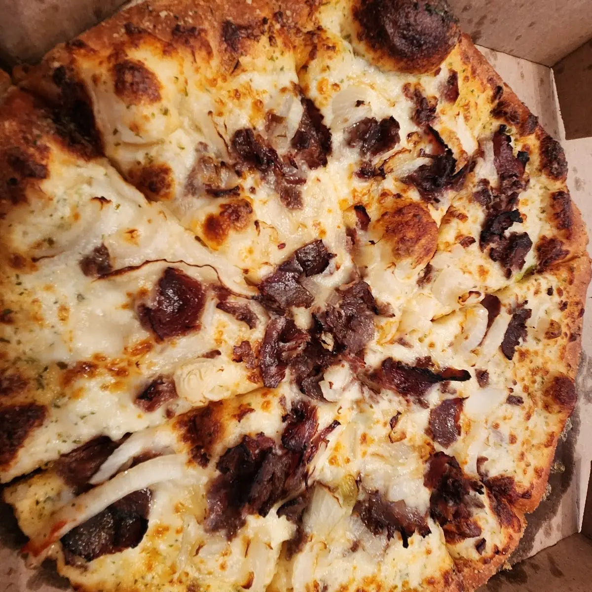 Steak & Onion Medium Pizza