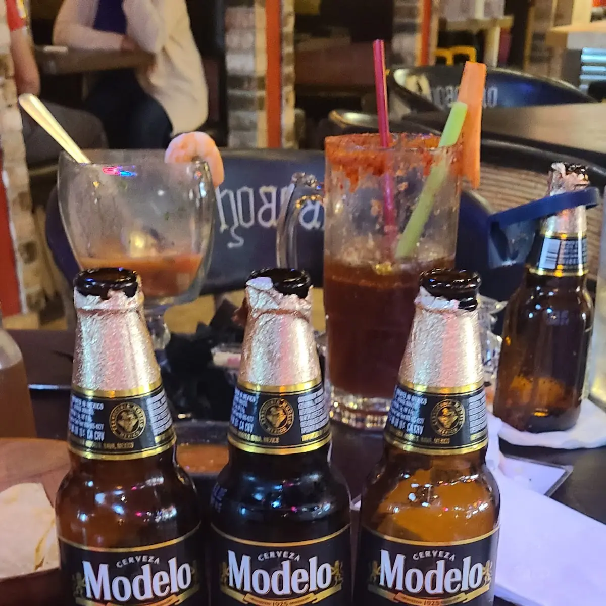 Asada Taco Combination Plate with Unlimited Negra Modelos