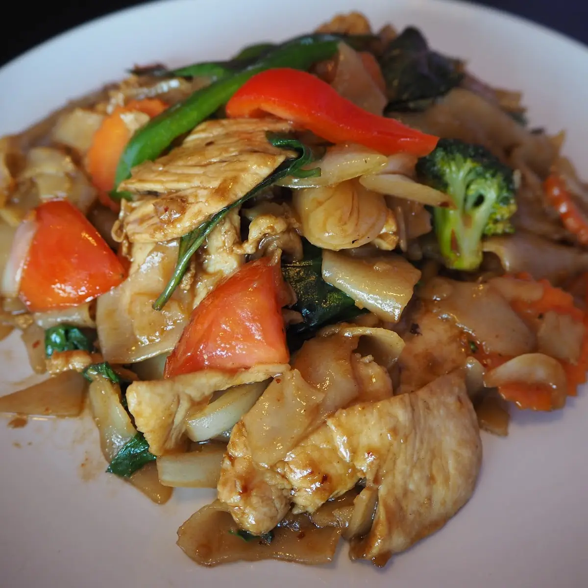 Drunken Noodles Pad Kee Moa