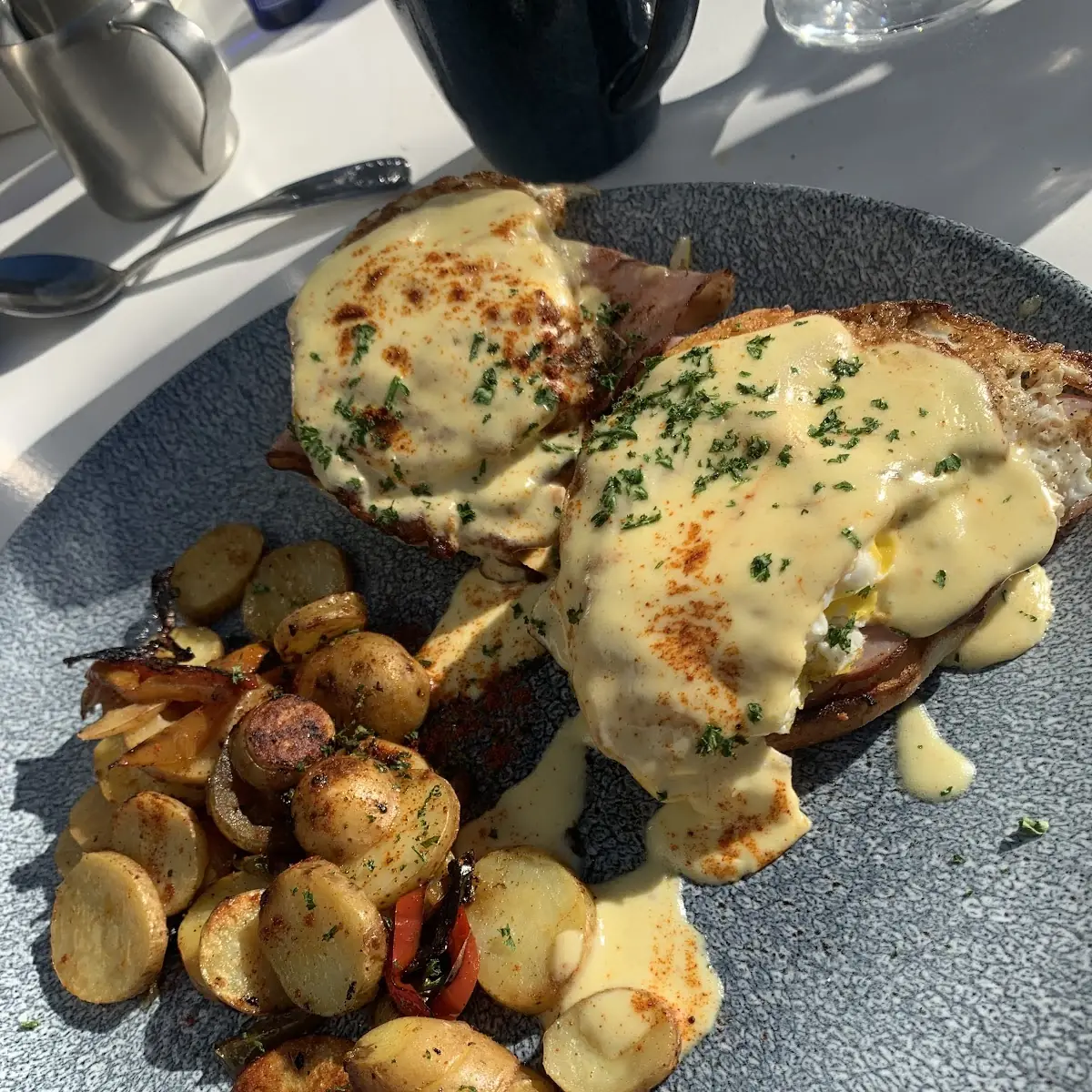 Dungeness Crab Cake Benedict