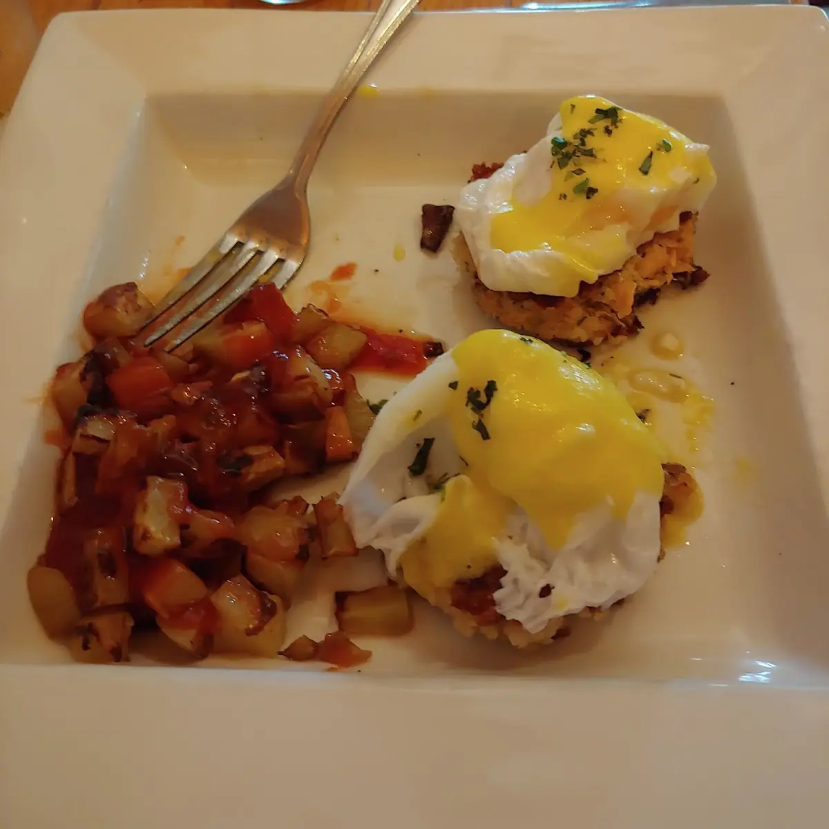 Crab Benedict