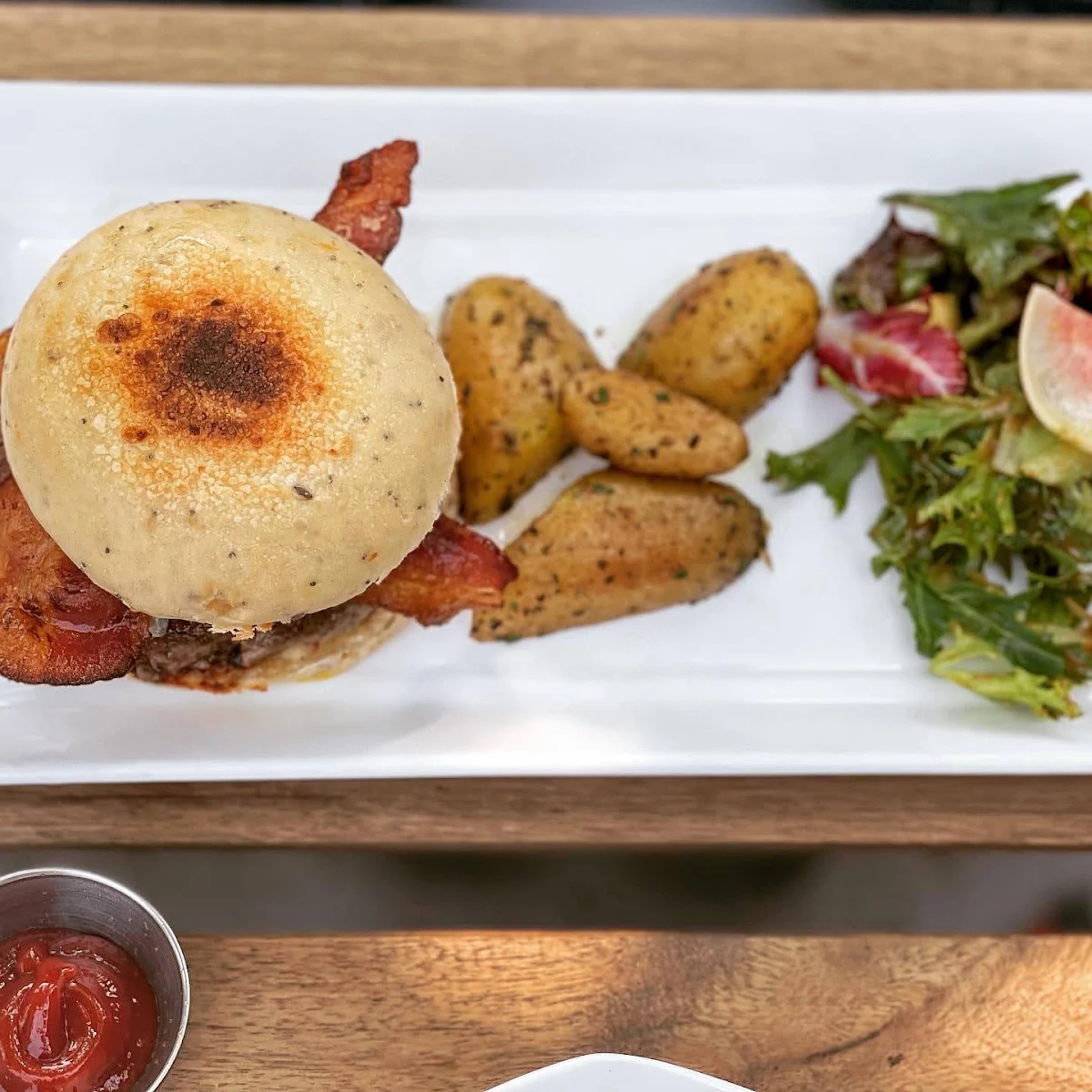 Brisket Burger, Bistro mirepoix