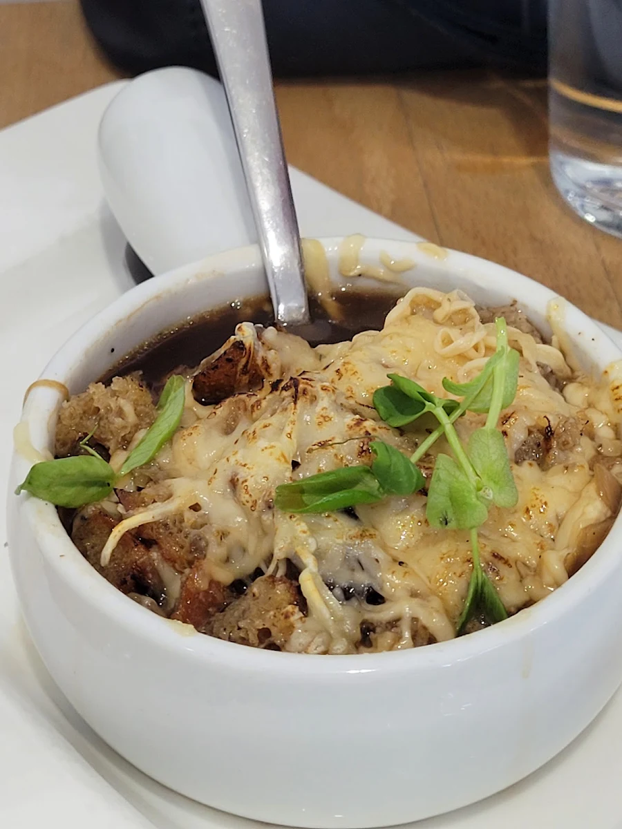 Onion Soup, Bistro mirepoix