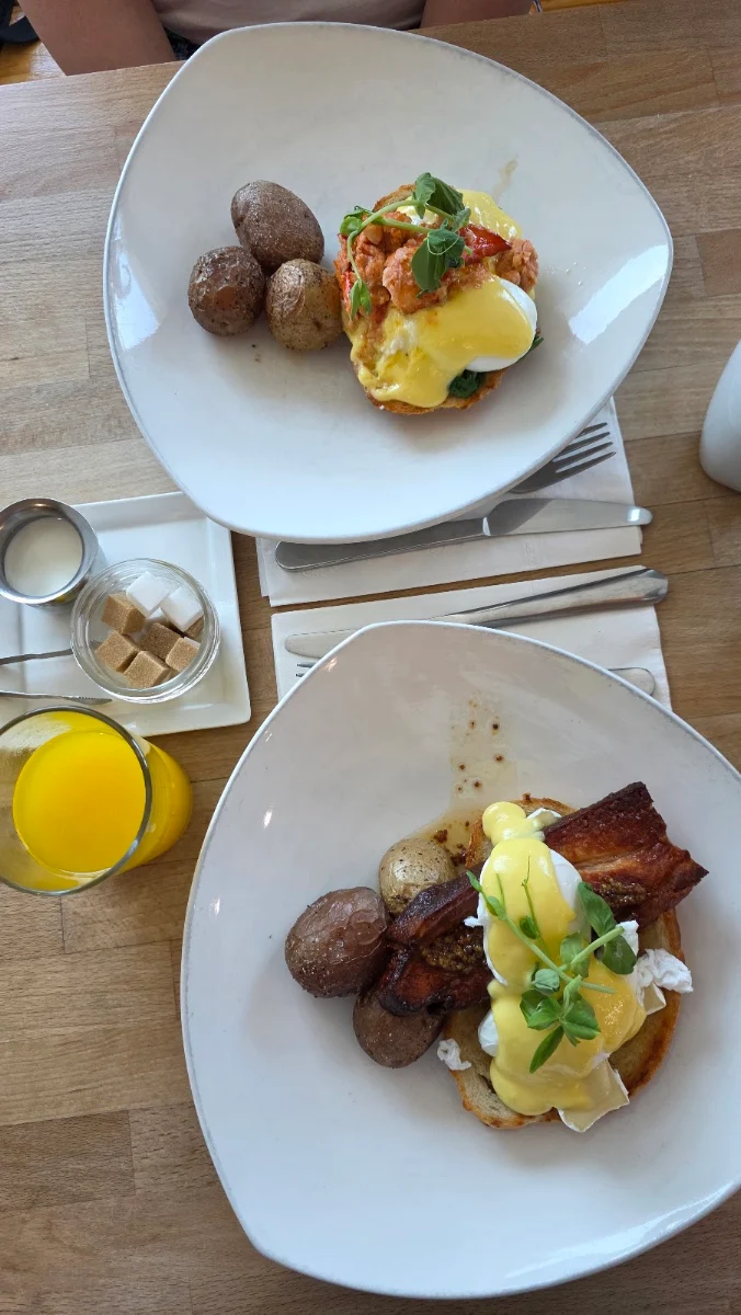 Pork Belly Benedict w Brie, Bistro mirepoix