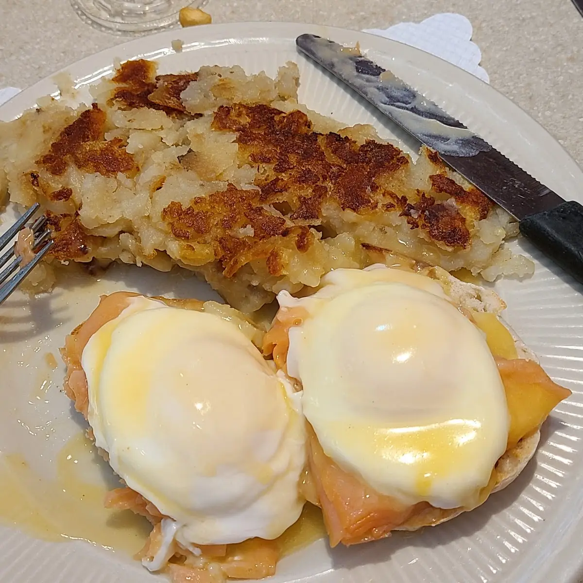 Salmon Benedict