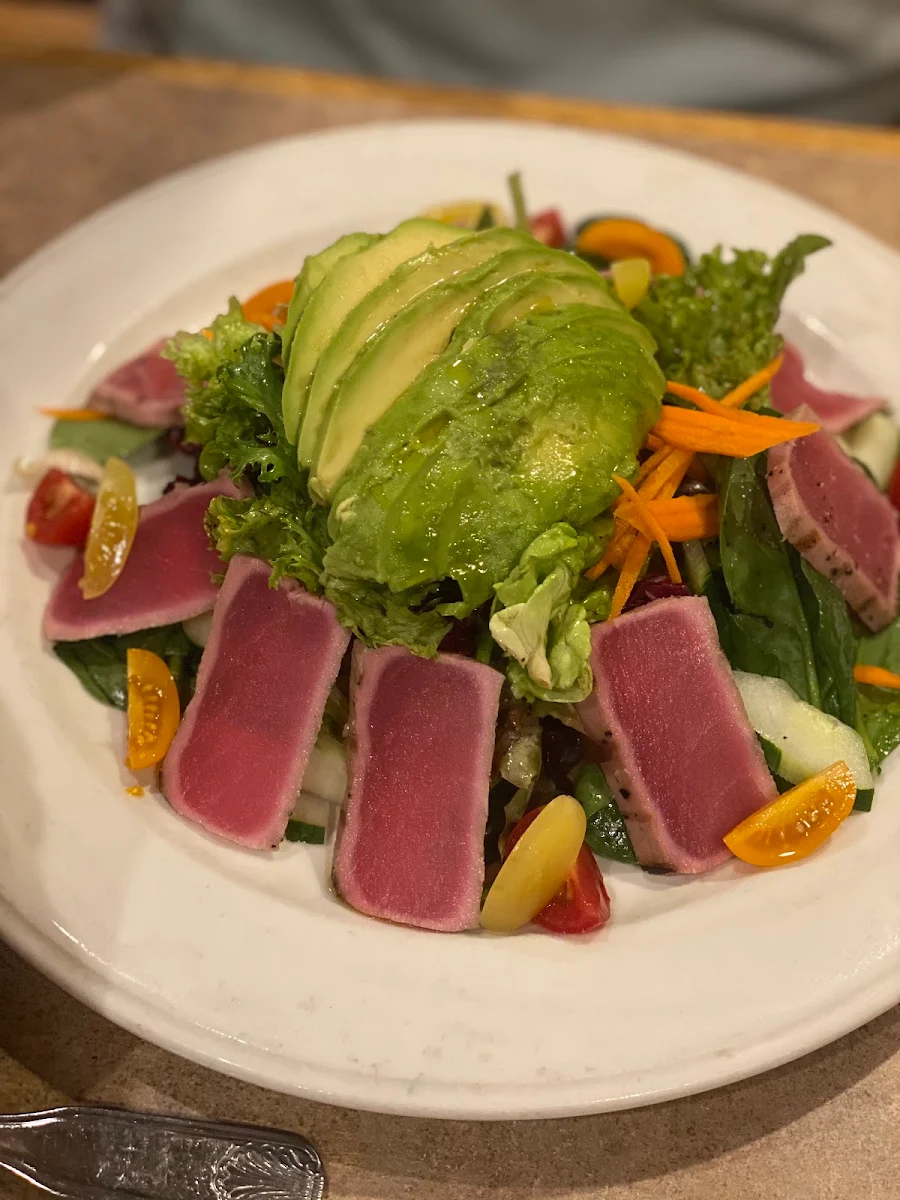 Mediterranean Tuna Salad