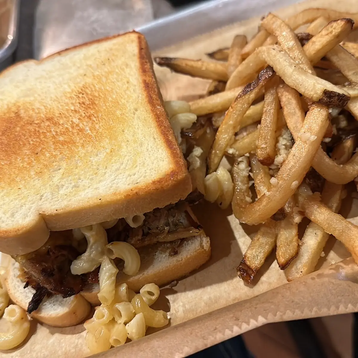 Mac & Cheese Pulled Pork  Sandwich