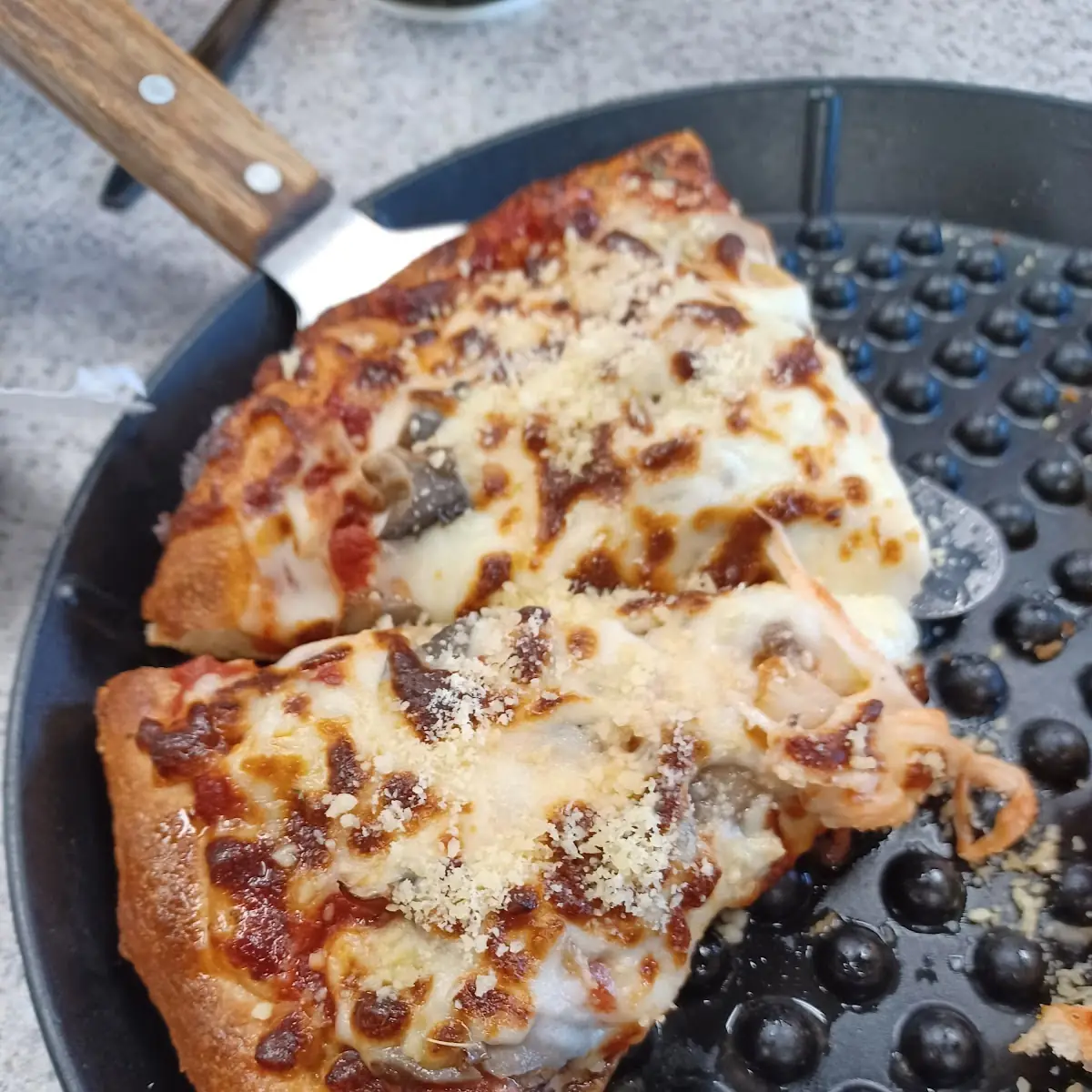 Cheese Pizza with Mushrooms
