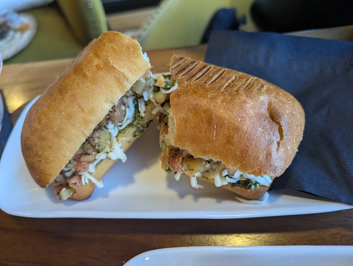 Mozzarella Bruschetta Pesto Panini