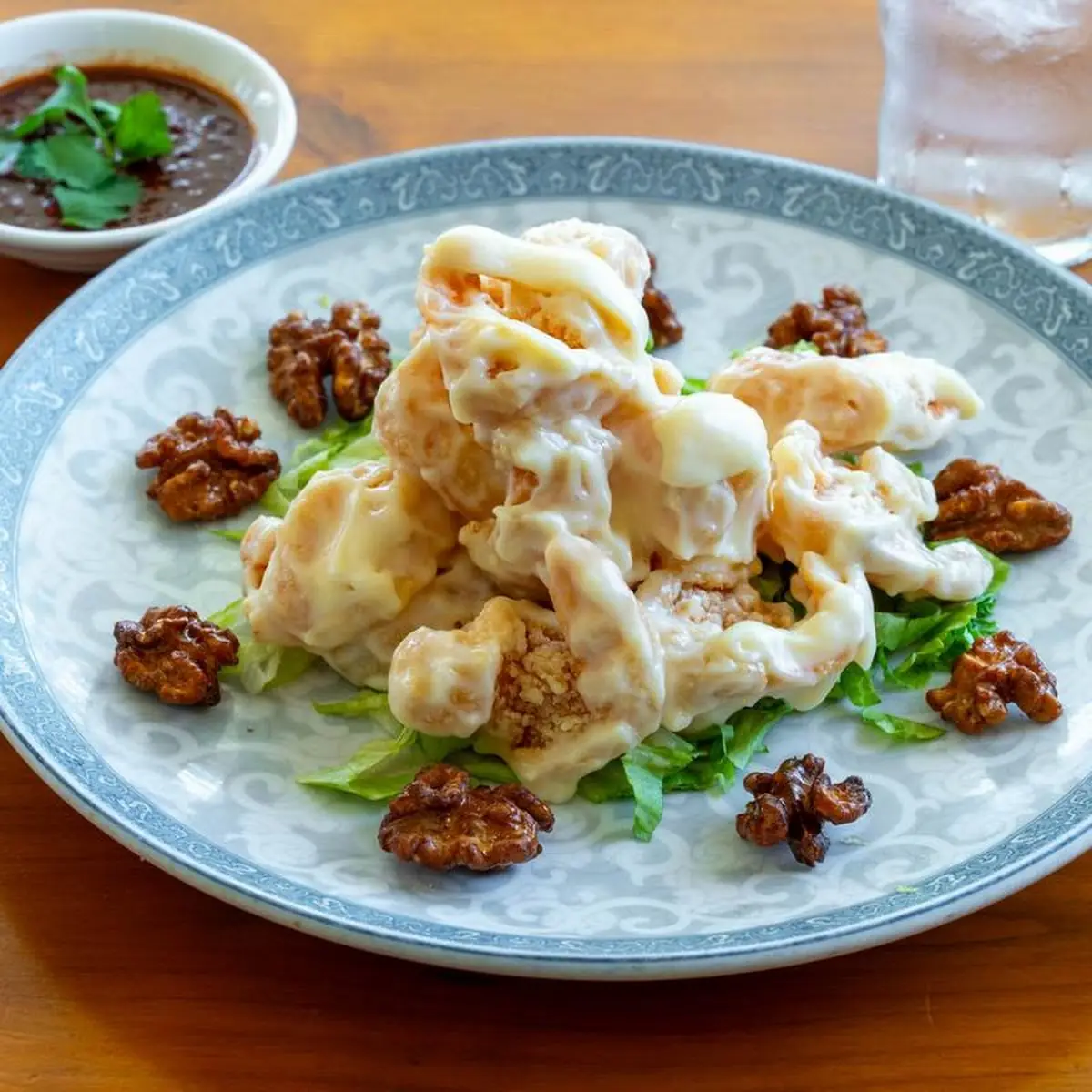 Prawns with Honey & Walnut