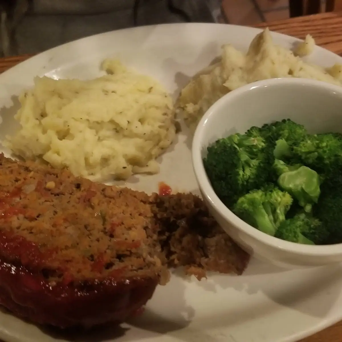 Meatloaf Broccoli and Mashed Potatoes