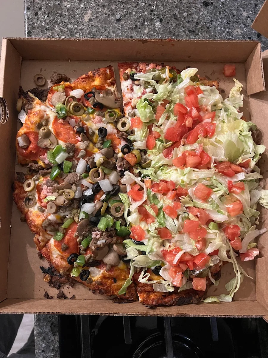 blt an Supreme Pizza