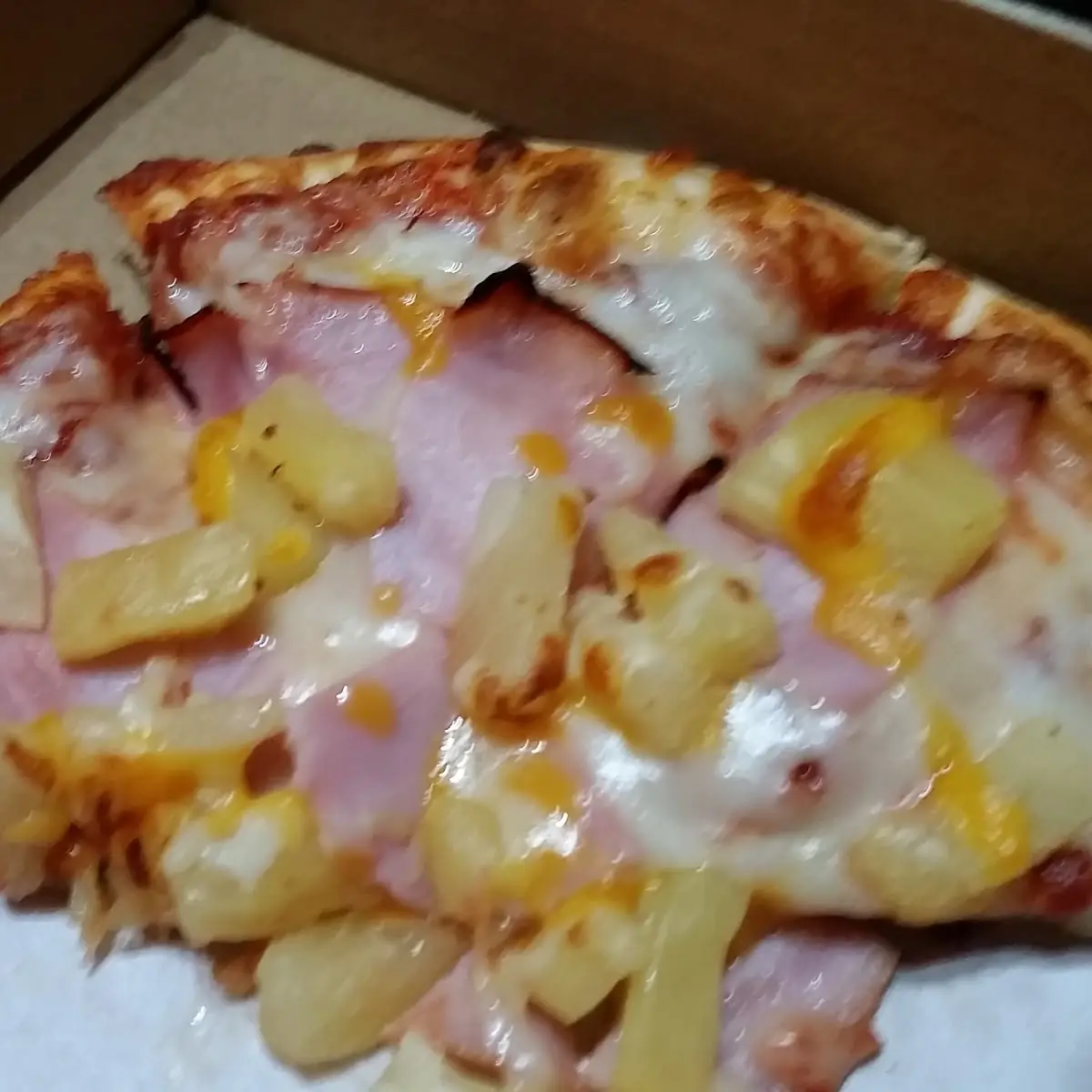 Aloha Chicken Pan Pizza