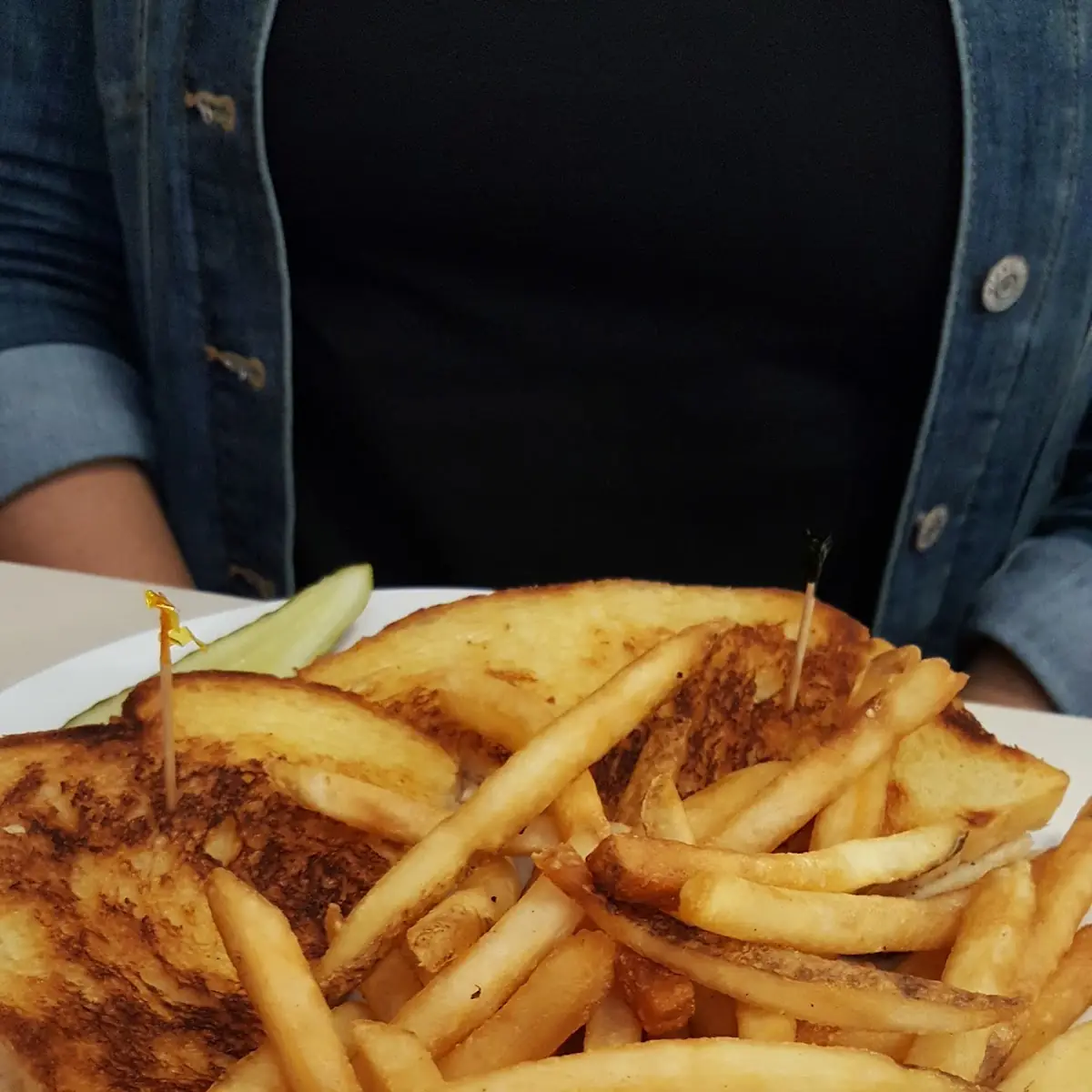 Grilled Cheese & Fries