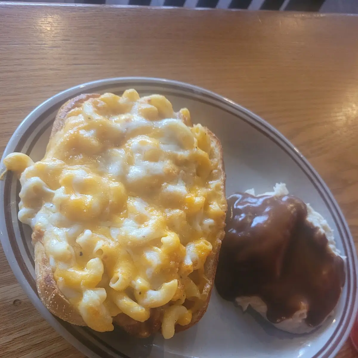 Mac N' Cheese Dog