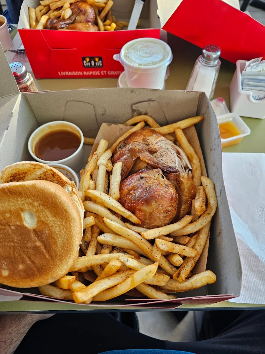 Highlights, Restaurant Coq-O-Bec
