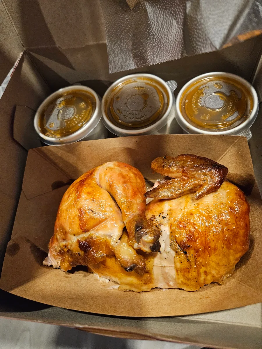 Whole Chicken, Restaurant Coq-O-Bec