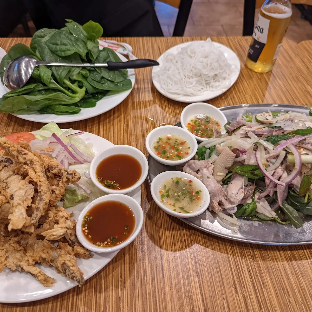 Crispy Fried Goby Fish and Shredded Chicken Salad